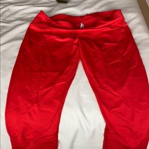 Luluelemon Cropped Leggings - Red in Size 12